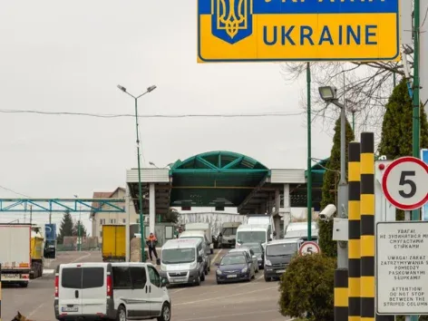 Граница Украины закрыта: гражданам запрещен въезд и выезд из страны из-за сбоя