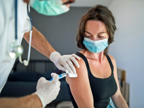 Ukraine is preparing for a new wave of COVID-19: where to get a booster dose?