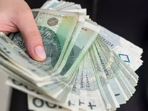 Financial aid for Ukrainians in Poland: new programmes 2023