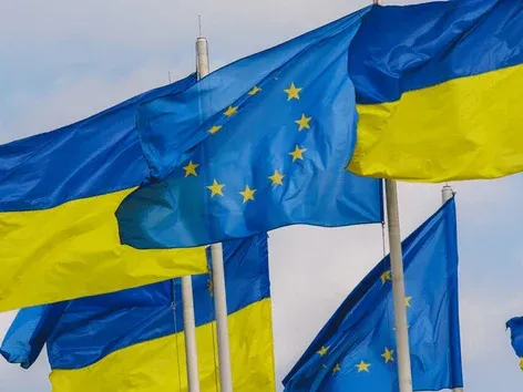 Чи можливо покинути ЄС після подання заявки на тимчасовий захист, а потім повернутися?